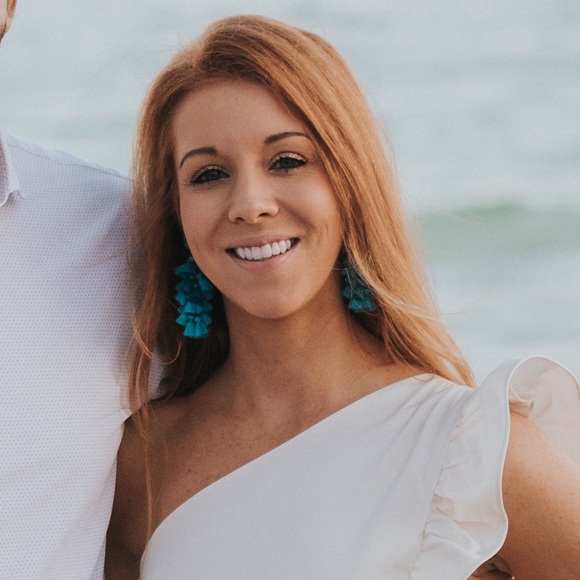 Meet the Posher Other - Meet your Posher, Elizabeth